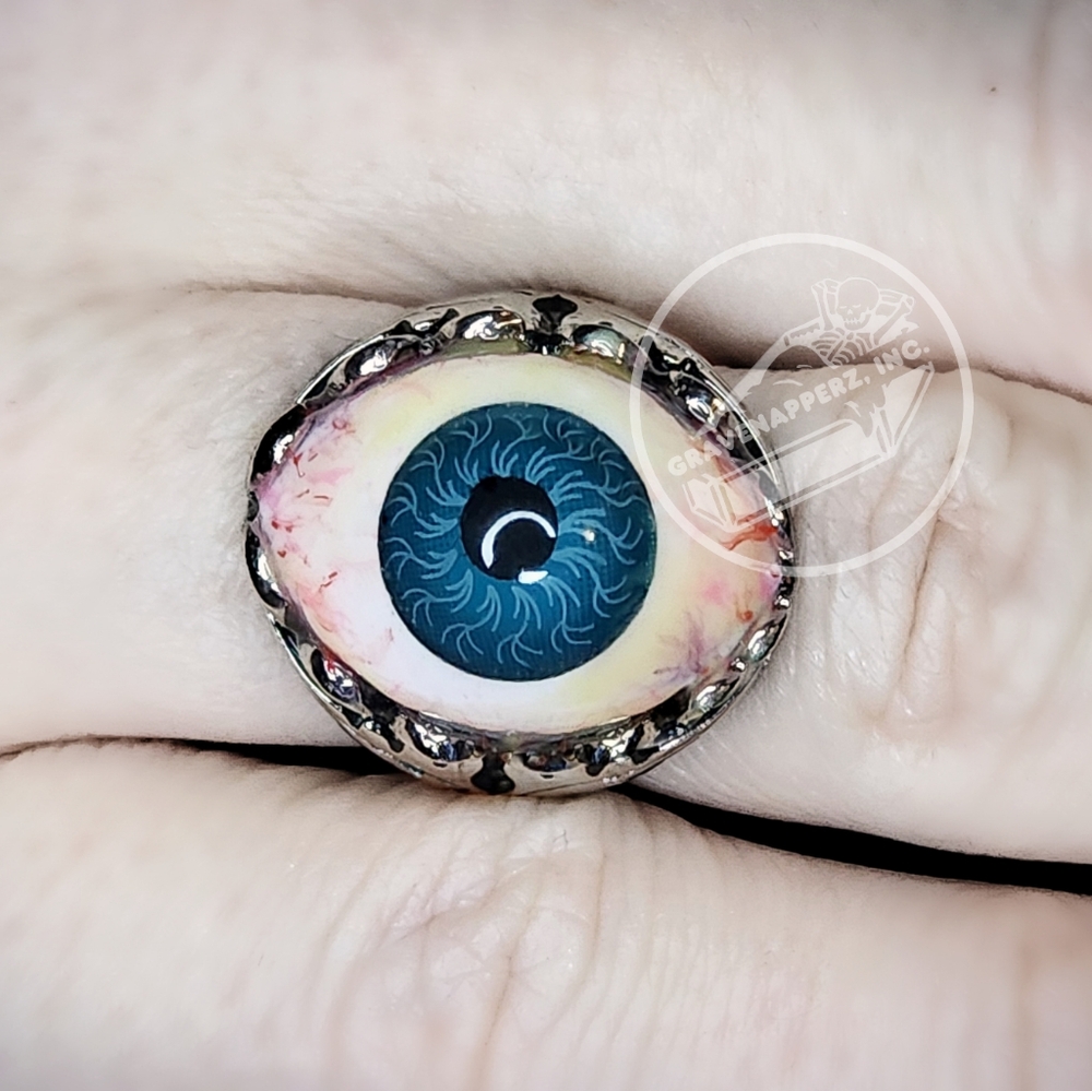 Handmade Hyper-Realistic Eyeball Ring Customizable Ready-to-ship Goth Funny Gift